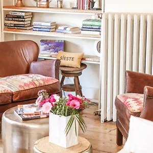 3* Hotel La Feline Blanche